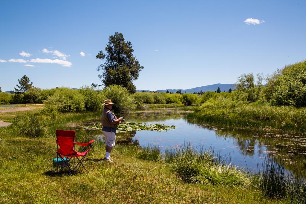 Bend-Sunriver Camping Resort Wheelchair Accessible Yurt 13 Exterior foto